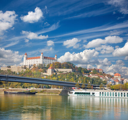 © iStockphoto/sedmak výhľad z lode vo význame spap